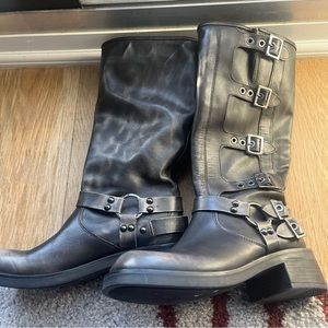 Steve Madden Rocky Brown Distressed